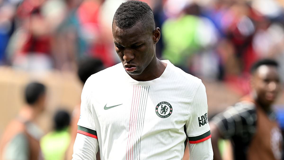 Chelsea striker Nicolas Jackson is sent off just TWO MINUTES after coming off the bench against Flamengo in the Club World Cup