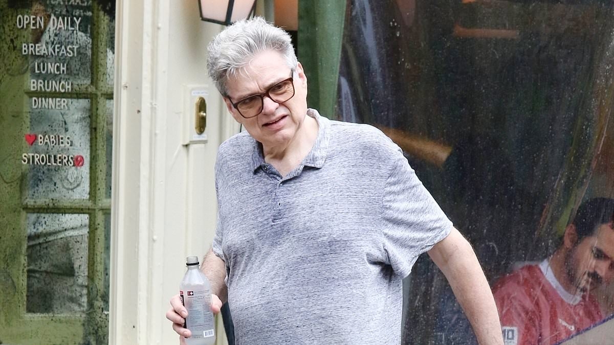 90s actor who starred with Julia Roberts and Melanie Griffith is unrecognizable with shockingly thin frame