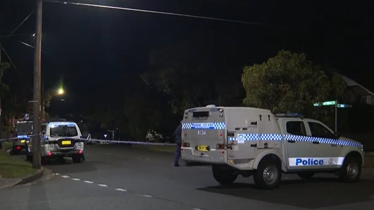 BREAKING NEWS Teen suffers serious leg injuries in horror hit-and-run in Maroubra, Sydney