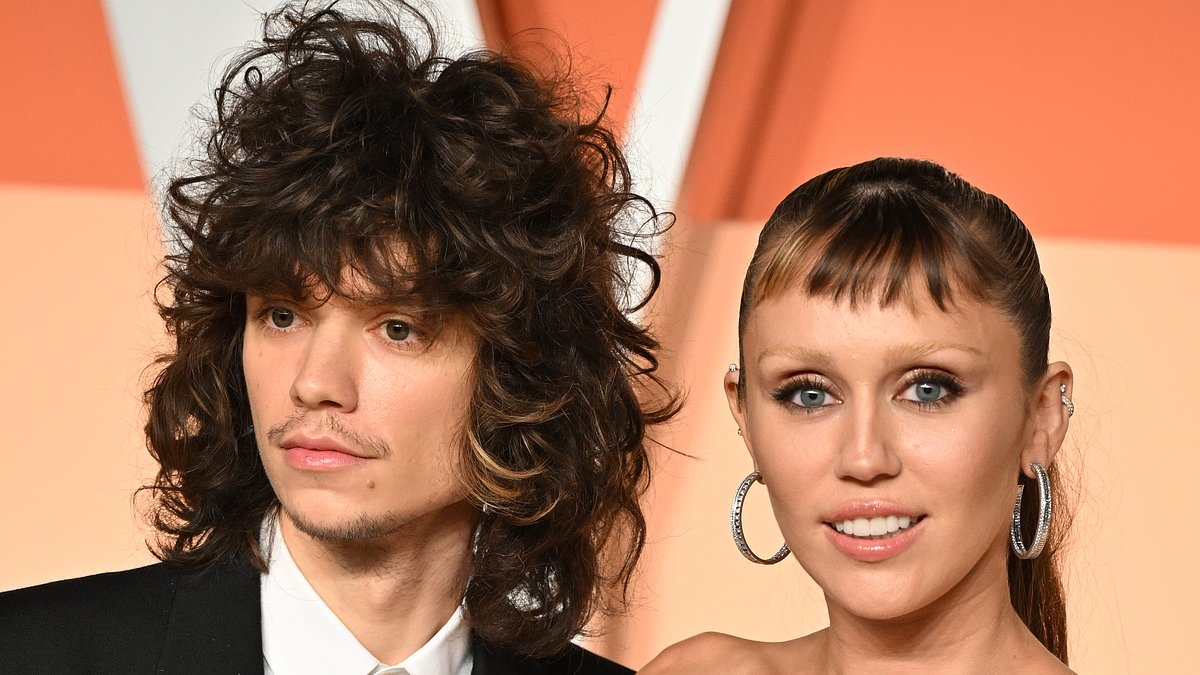 Miley Cyrus, 32, jokes that she's become a 'cougar' while updating family on her romance