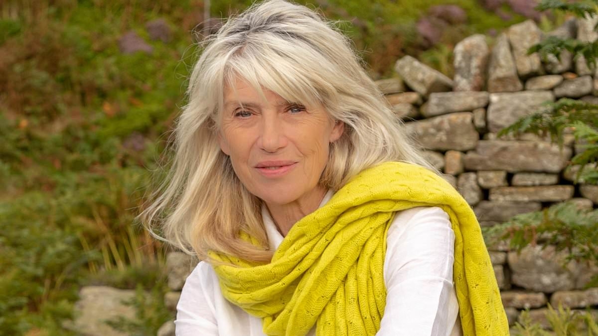 EXCLUSIVE Broadcaster Selina Scott 'stabbed' in the leg by gang who stole her purse in 'traumatising' daylight robbery on busy West End street
