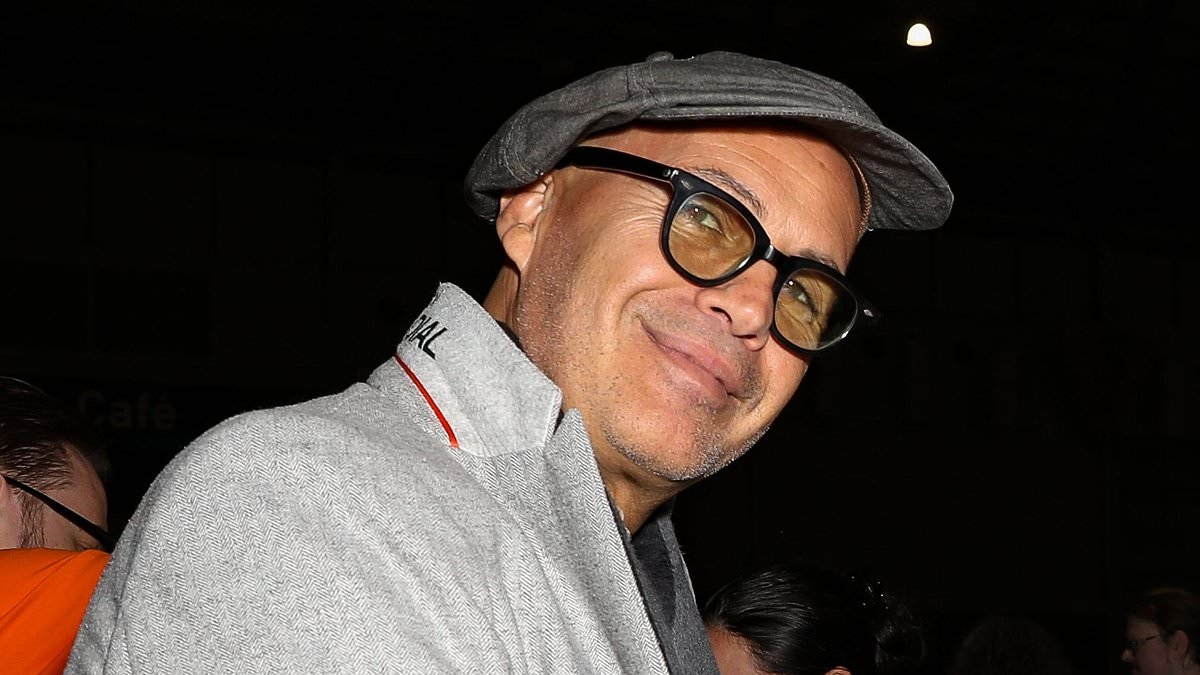 1990s heartthrob unrecognisable from his Titanic days as he attends Supanova fan event Sydney