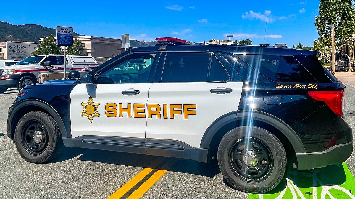 Golden State police on the hunt for shooter after 6 teenagers left in critical condition