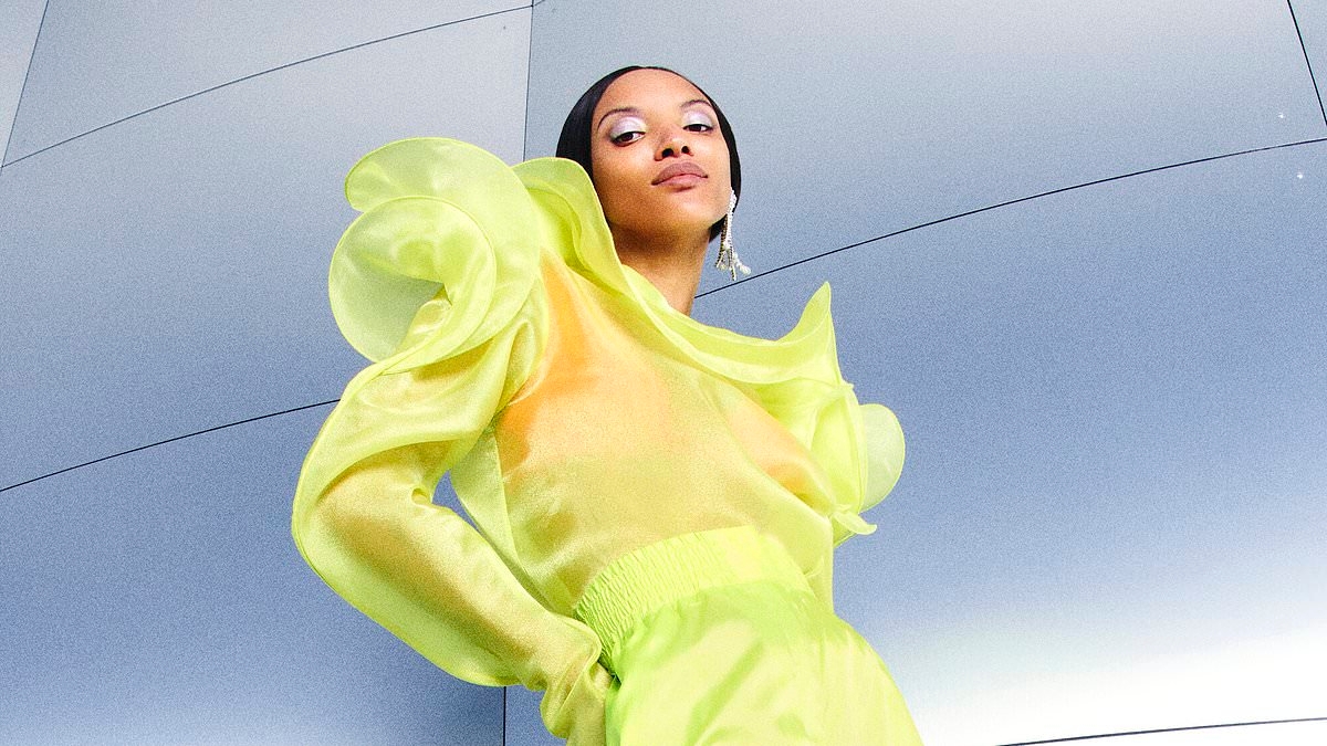 Will summer sun spark sizzling sales at H&M?