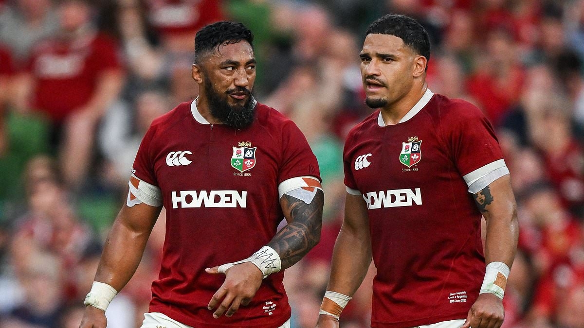 Sione Tuipulotu's Lions partner Bundee Aki voices frustration after midfield duo fail to 'connect'