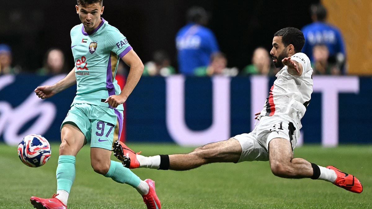 Man City fans thrilled as £33.7m summer signing 'looks quality' during debut at the Club World Cup