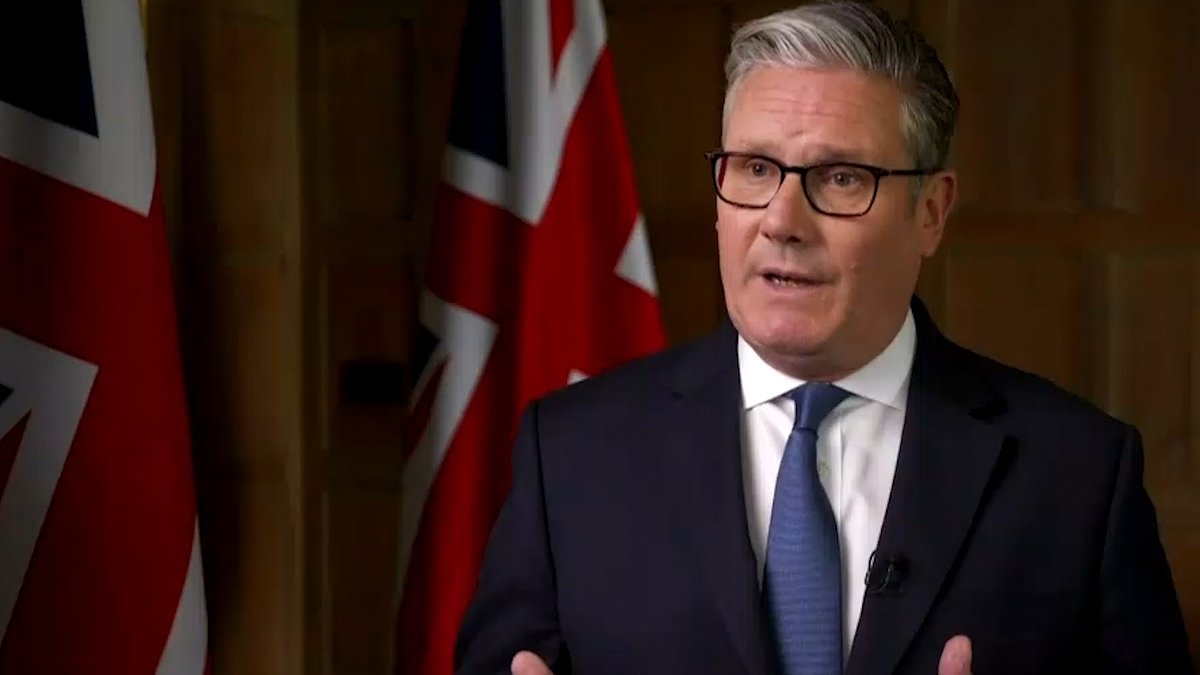 Starmer and Trump fail to agree on need for 'de-escalation' in standoff with Iran after US attack on nuclear sites… as president backs 'regime change'