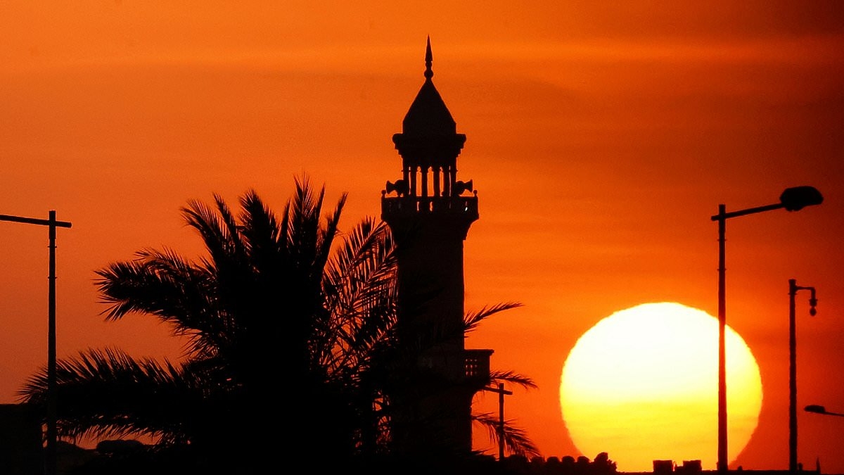 BREAKING NEWS Shelter in place ordered for Americans in Qatar amid growing fears of Iran retaliation