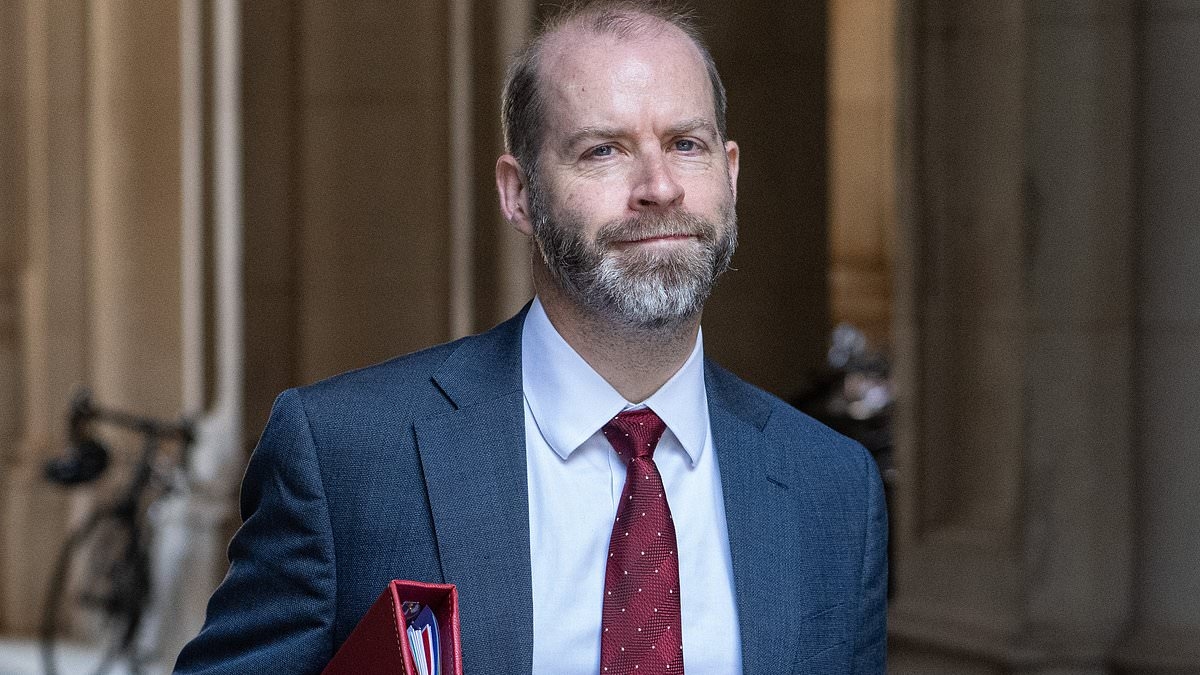 'We don't want to be the worst in the world!': Labour's feeble energy costs ambition to cut bills as Business Secretary says he hopes it will make Britain 'not the least competitive'