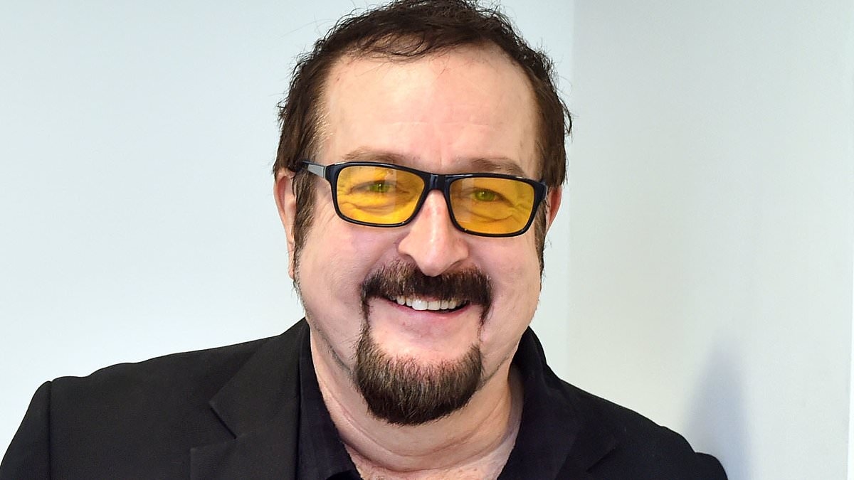 BREAKING NEWS DJ Steve Wright's will is revealed with BBC Radio 2 legend leaving behind surprisingly small sum after his tragic death aged 69