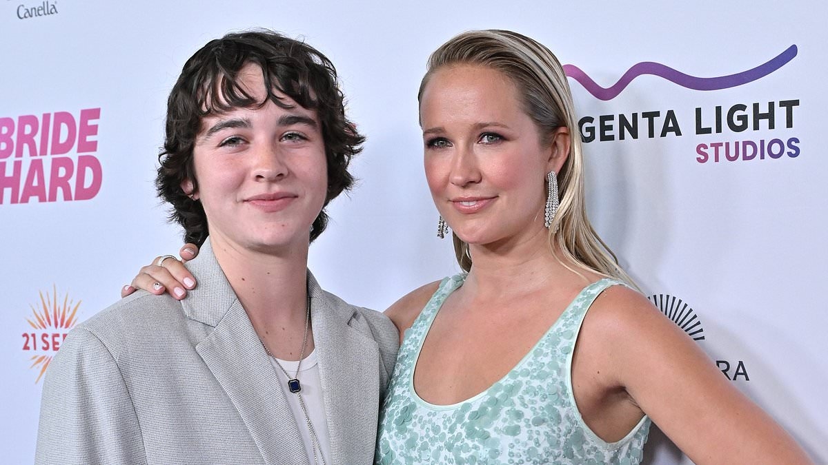 Who is Anna Camp's girlfriend Jade Whipkey as couple's 18-year age gap raises eyebrows