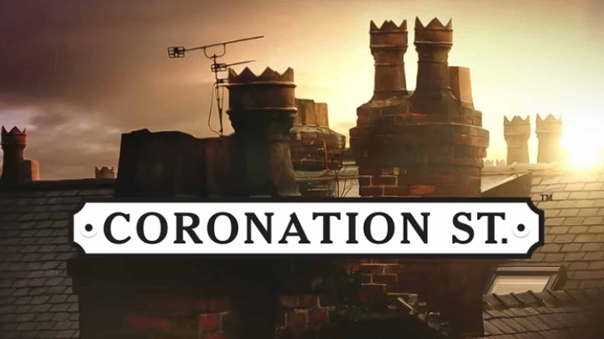 Coronation Street horror as evil villain makes 'impossible' return against all odds - leaving fans sick to their stomachs