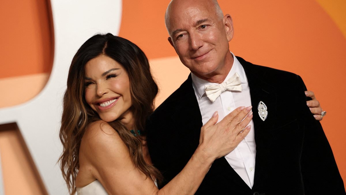 Inside the luxurious Venetian hotel booked out for Jeff Bezos and Lauren Sanchez's wedding - and the VIP guests that will be treated to its £10,000-a-night suites
