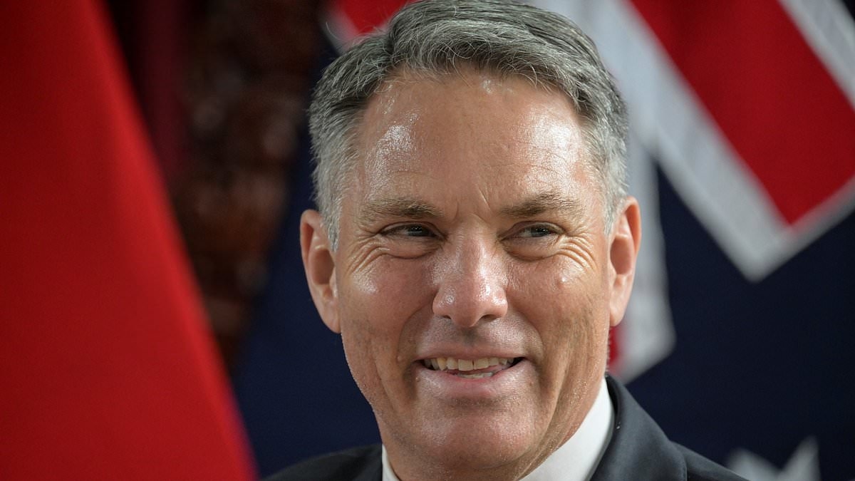 NATO 'family photo' sparks concern over Australia's world role