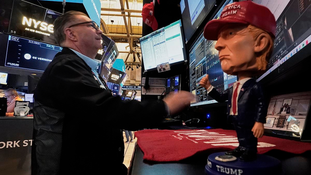 BREAKING NEWS The ominous warning of poor economic health as Trump's tariffs loom