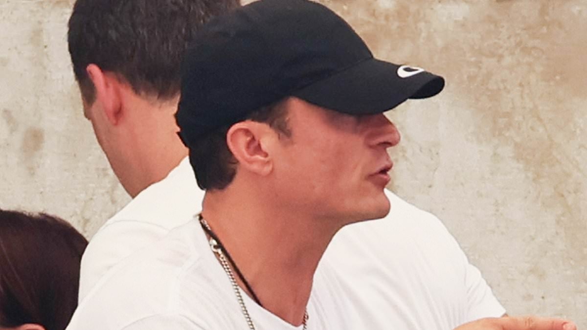 Orlando Bloom's lads' holiday! 'Newly single' star meets up with Tom Brady and Scooter Braun as he plans to let his hair down at Jeff Bezos and Lauren Sanchez's $20M Venice wedding after Katy Perry split