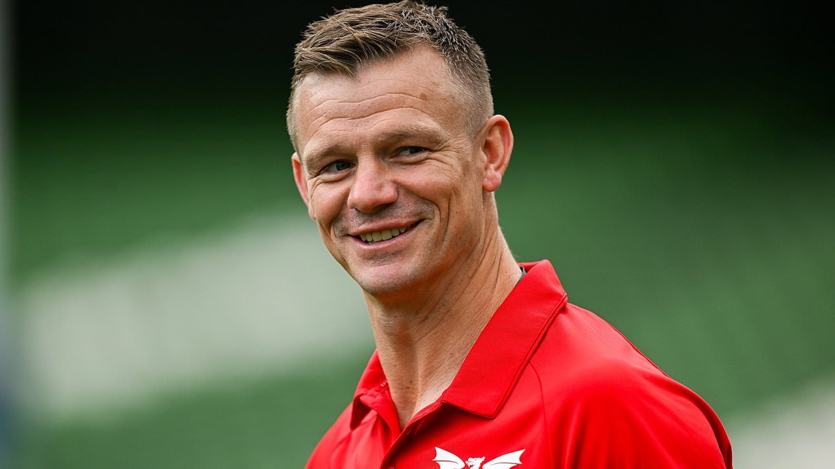 EXCLUSIVE Dwayne Peel reflects on 20 years since battling the All Blacks with the British & Irish Lions - and reveals why coaching in Welsh rugby is his toughest task yet