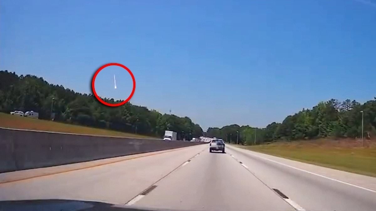 Panic as ball of fire is seen streaking through the sky in multiple U.S. states