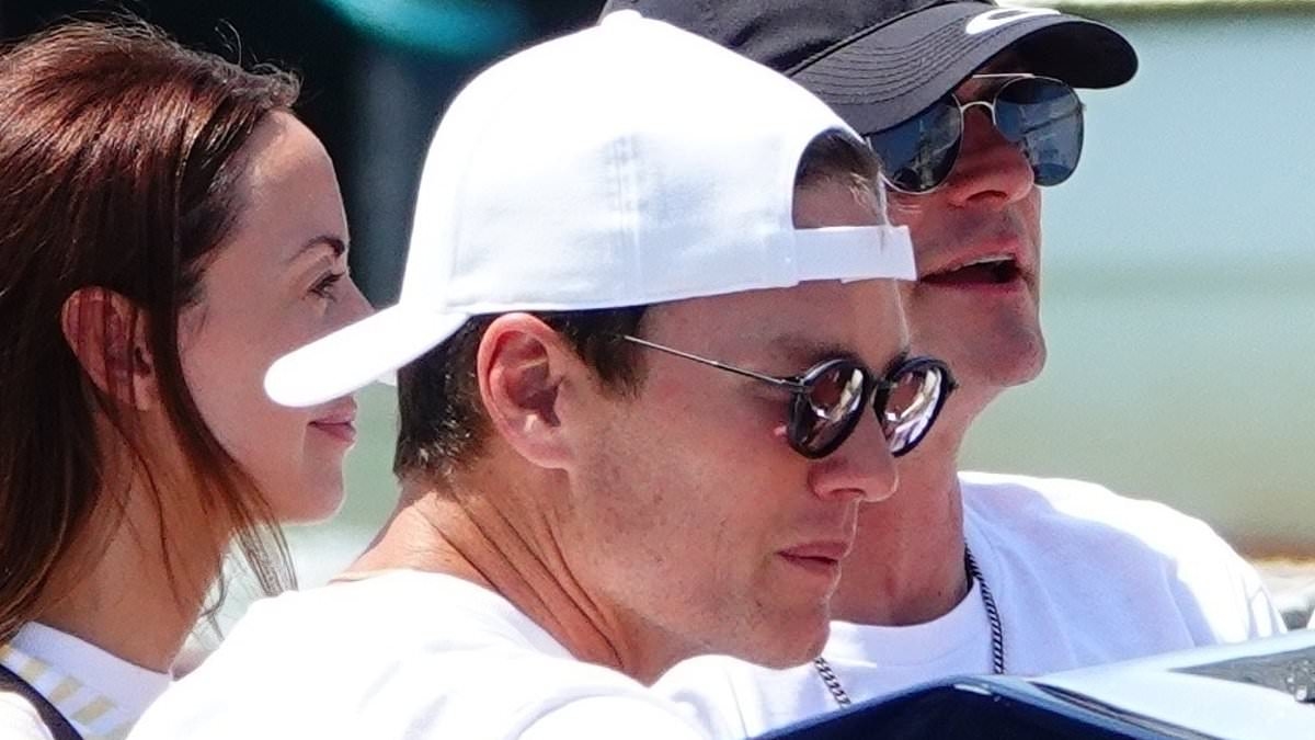 EXCLUSIVE They're rumored to have had a whirlwind romance. But here's why Tom Brady's set to give Kim Kardashian the cold shoulder at Jeff Bezos' wedding