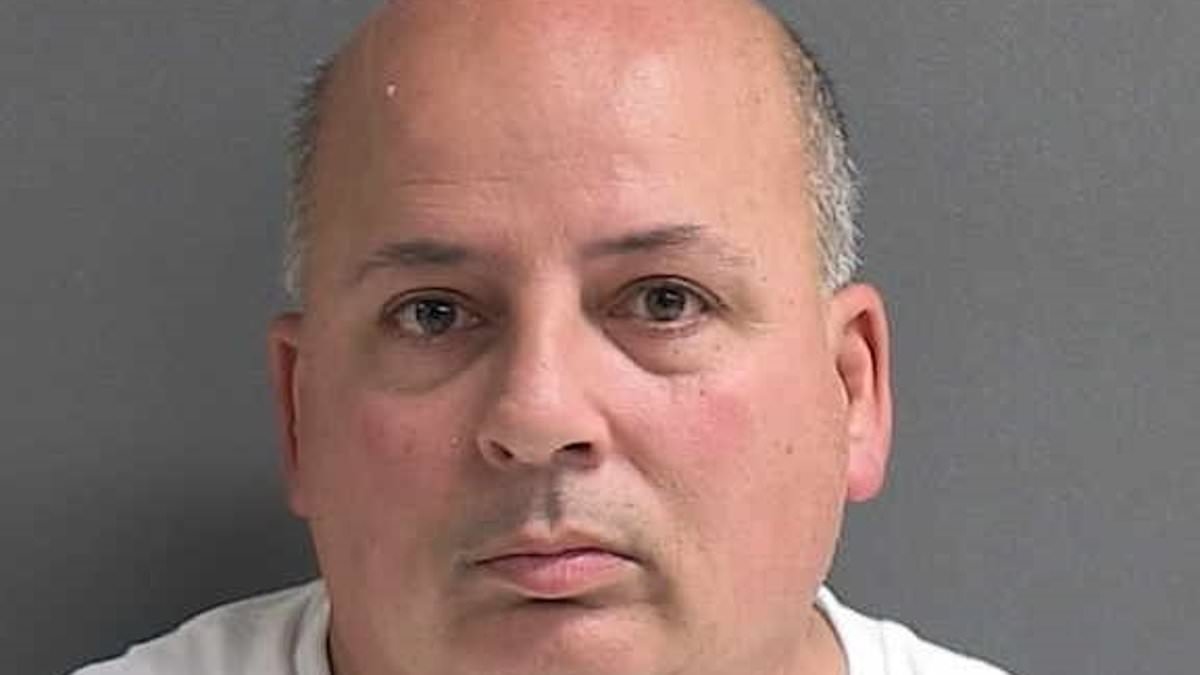 Canadian dies in ICE jail after being arrested for staying in country illegally