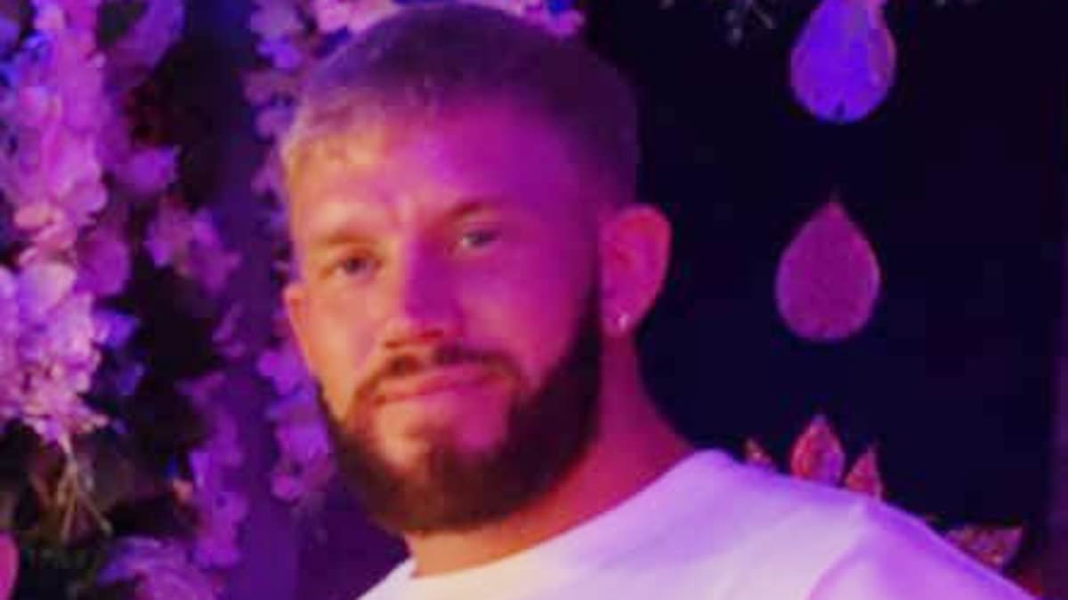 EXCLUSIVE Revealed: What REALLY happened at the poolside punch-up? The so-called '6'6 bully' at the heart of the brawl involving a football yob speaks out
