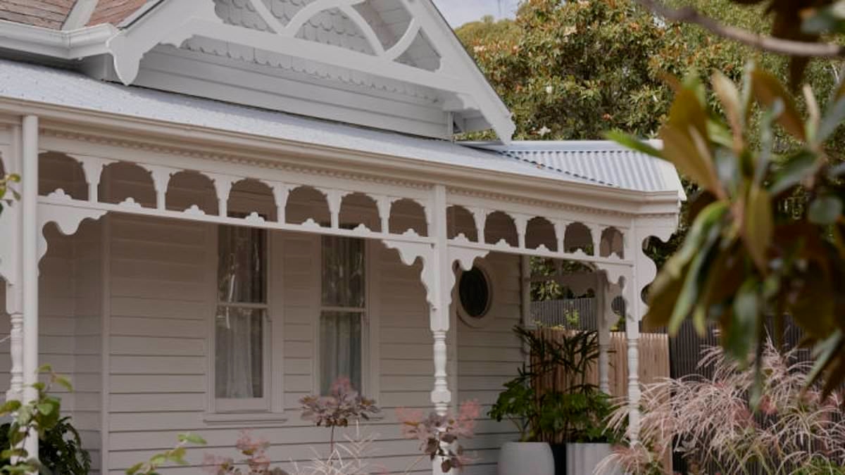 Inside the old Melbourne heritage home that's just won a prize at the Dulux Colour Awards: 'Breathtaking'