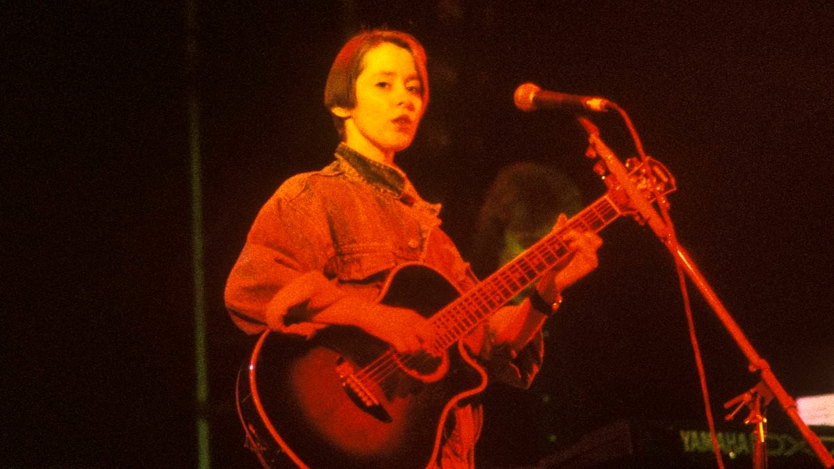 Glastonbury's 'forgotten' first female headliner looks unrecognisable 36 years after game-changing performance