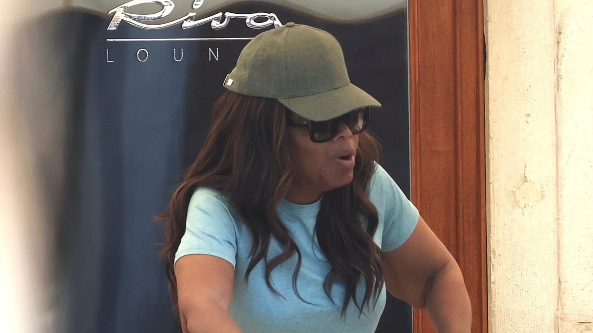 Oprah Winfrey, 71, shows off her Ozempic weight loss in fitted gymwear as she enjoys a workout with Gayle King, 40, and Orlando Bloom, 48, in Venice ahead of Lauren Sanchez and Jeff Bezos' wedding