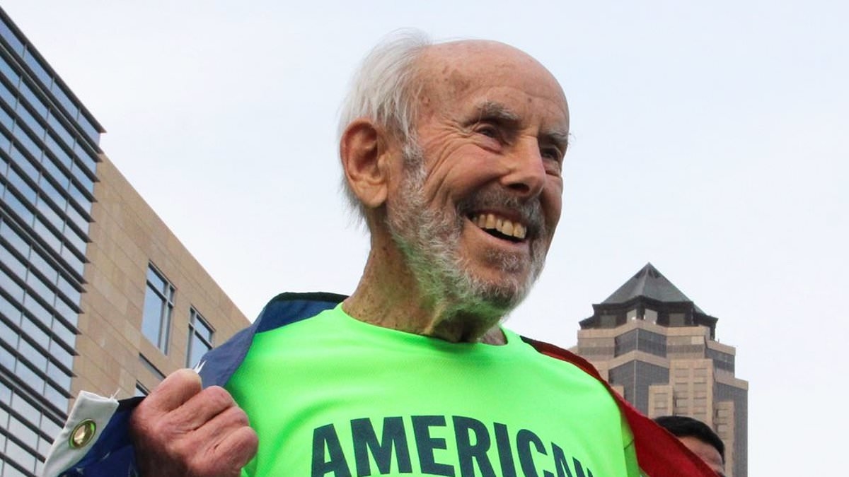 Runner baffles doctors by curing his cancer without drugs or surgery - using an unconventional method
