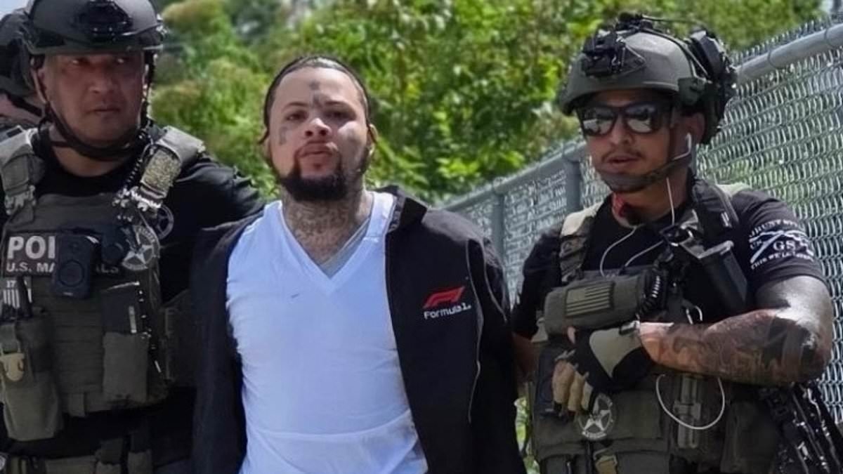 BREAKING NEWS Antoine Massey is captured by police after breaking out of New Orleans jail with nine other inmates