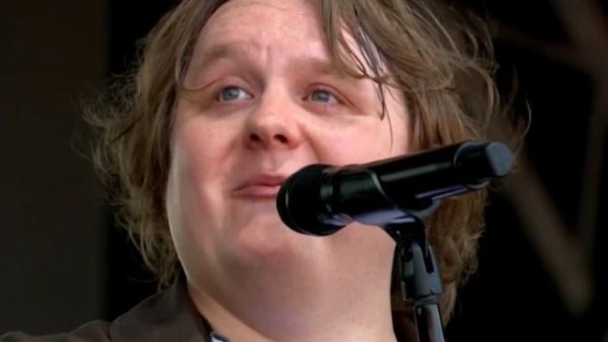 Lewis Capaldi honoured with touching tribute from Google as he makes emotional return to Glastonbury stage two years after Tourette's battle left him unable to finish his set