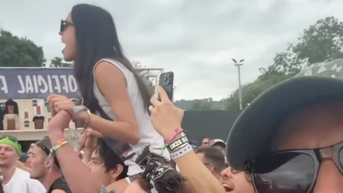 Olivia Rodrigo goes (almost) unnoticed dancing in Glastonbury crowd ahead of headline slot