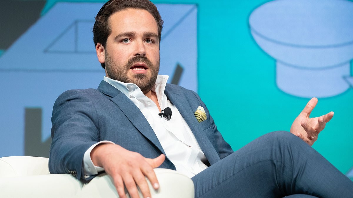 Media expert reveals the huge CNN star whose job is at risk...and colleague who's likely safe
