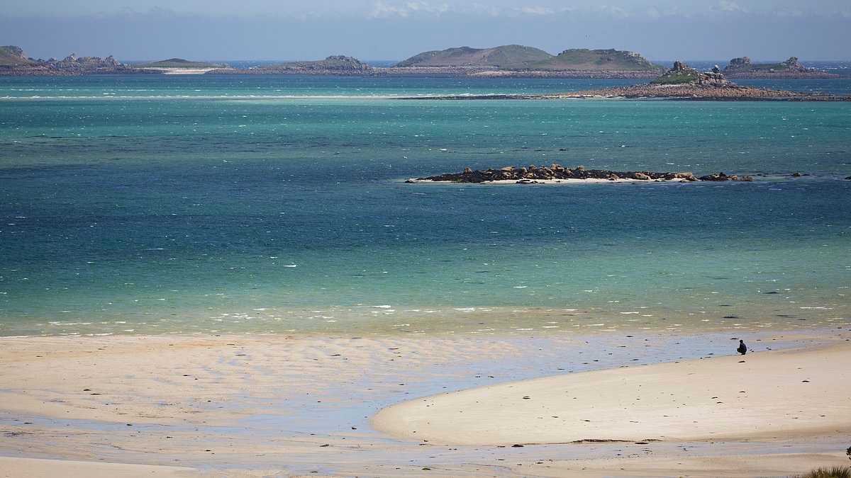 The 'English Seychelles' named UK's prettiest beach - beating paradise destinations in the Maldives and Australia