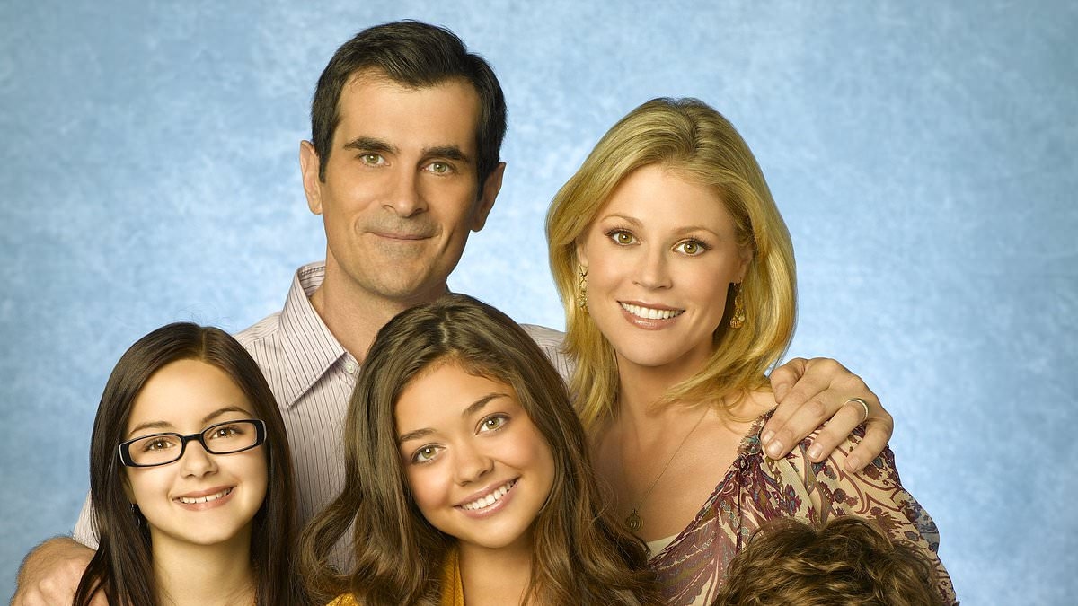 Modern Family star details shock health battle as she reveals she got pacemaker aged 29