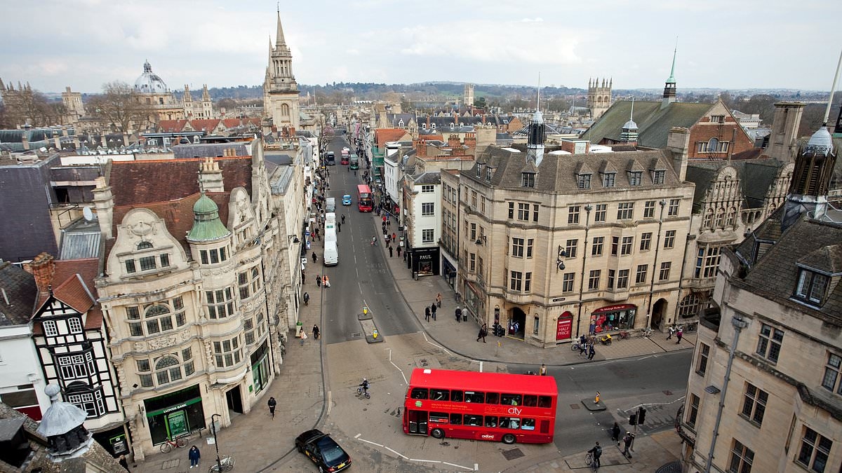 Oxford plots £2-a-night 'tourist tax' for overnight visitors staying in a hotel or college room