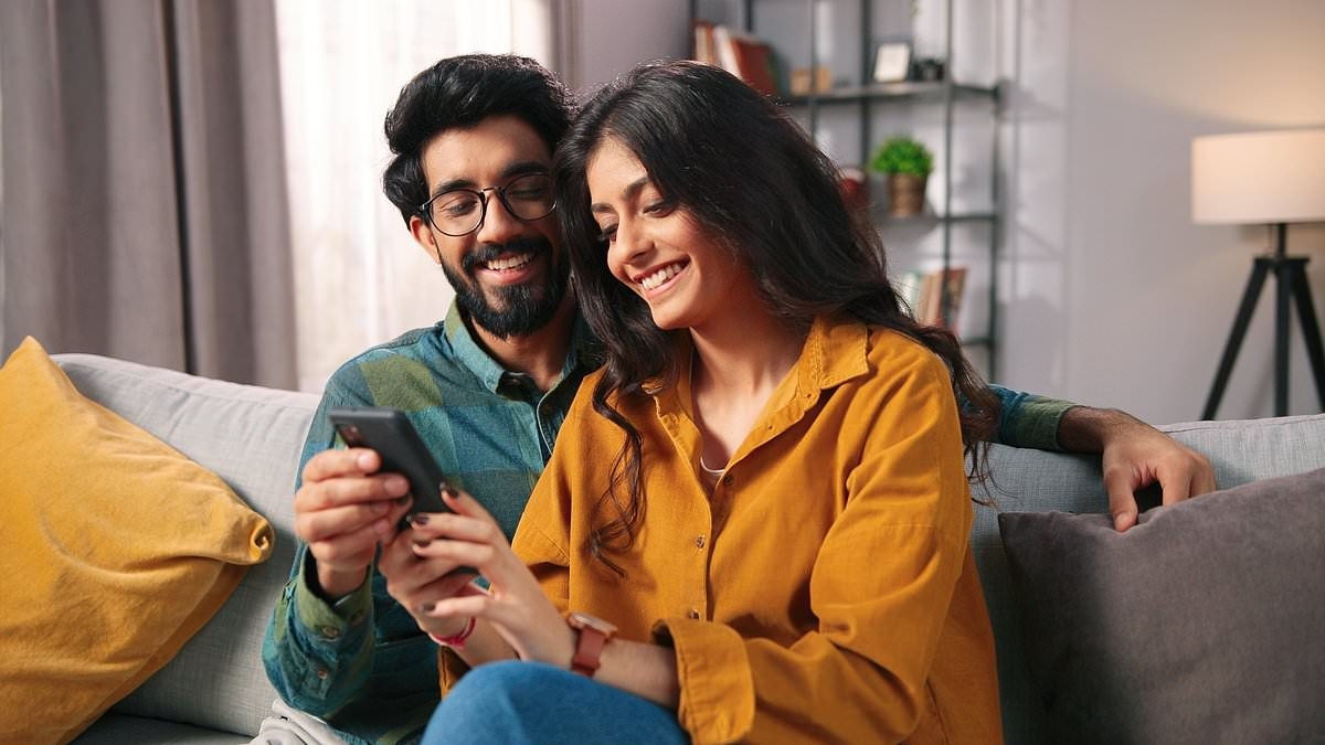 People reveal their biggest turn off and how you could be sabotaging your relationship