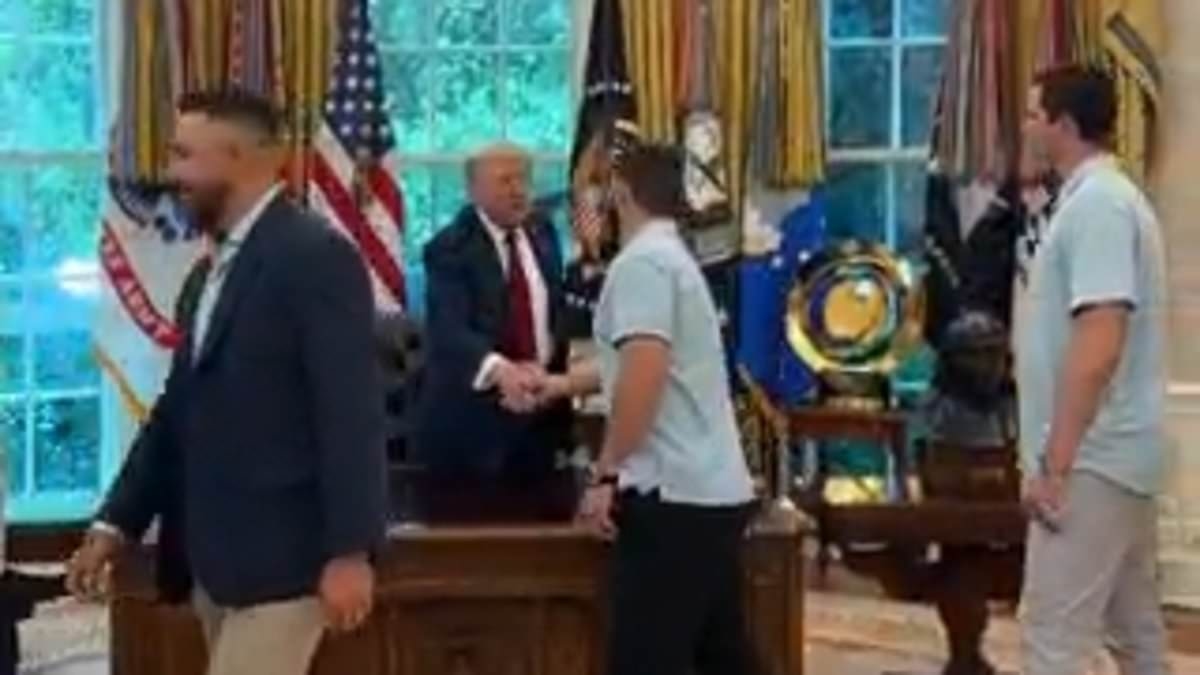 Donald Trump's White House visit with struggling Boston Red Sox baffles baseball fans