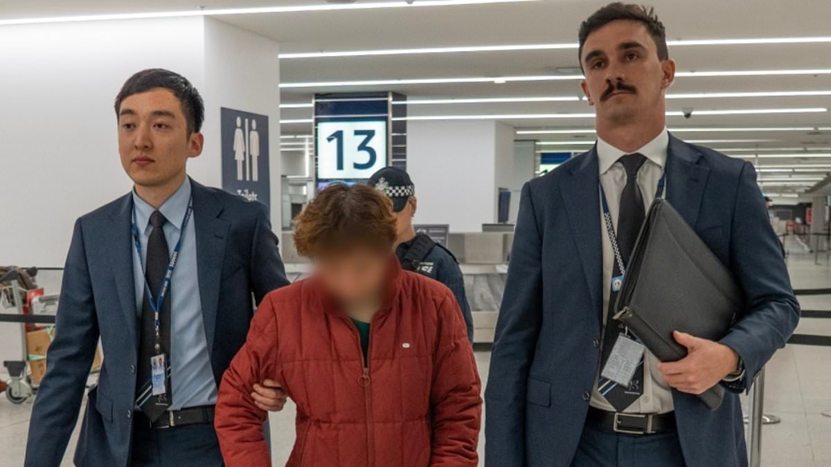 Cops swoop on $3million 'Chinese blessing' scam targeting vulnerable Aussies in Sydney and Melbourne