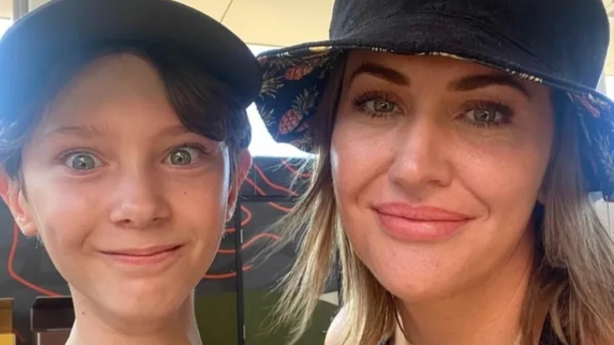 Super-fit mum, 39, dying from bowel cancer shares the common symptom she wishes she hadn't ignored