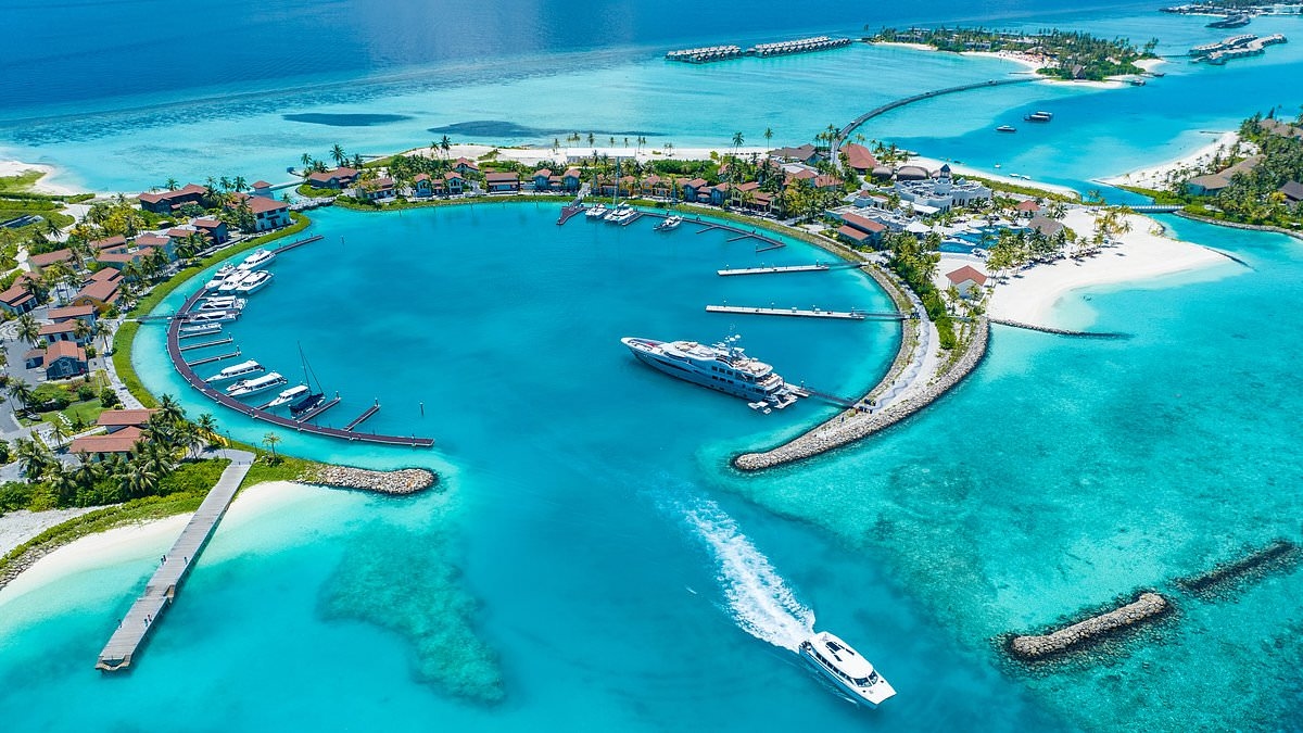Resort review: CROSSROADS, Maldives