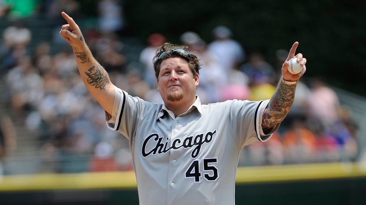 BREAKING NEWS White Sox legend Bobby Jenks dies at 44 after battle with terminal cancer as tributes pour in