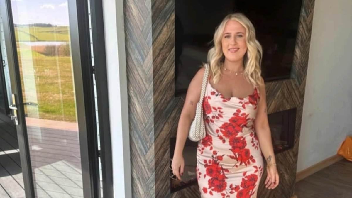 EXCLUSIVE Now give bowel cancer tests to EVERYONE from age 30, urge families hit by disease - as explosion in young cases continues of mystify doctors