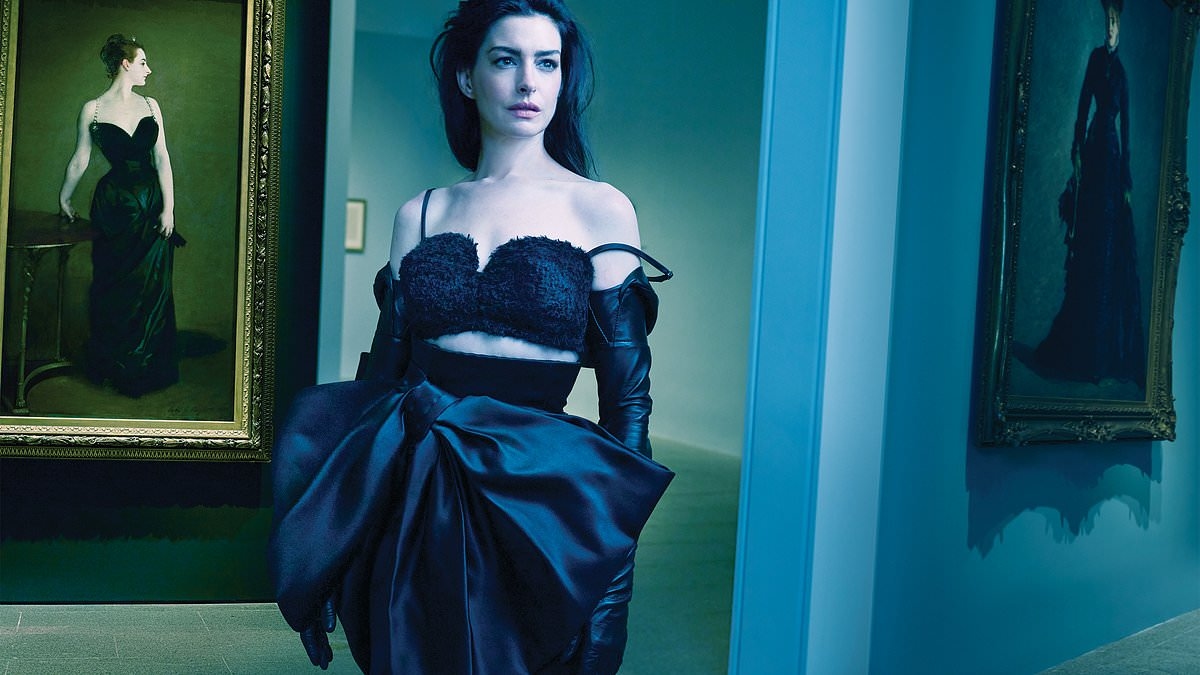 Anne Hathaway's Hollywood celebrity best friend is revealed... and it's NOT a female