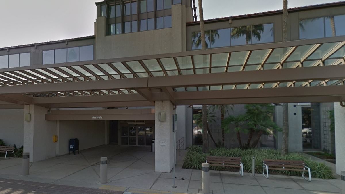 BREAKING NEWS Active shooter faces violent death after bursting into border patrol building near major airport