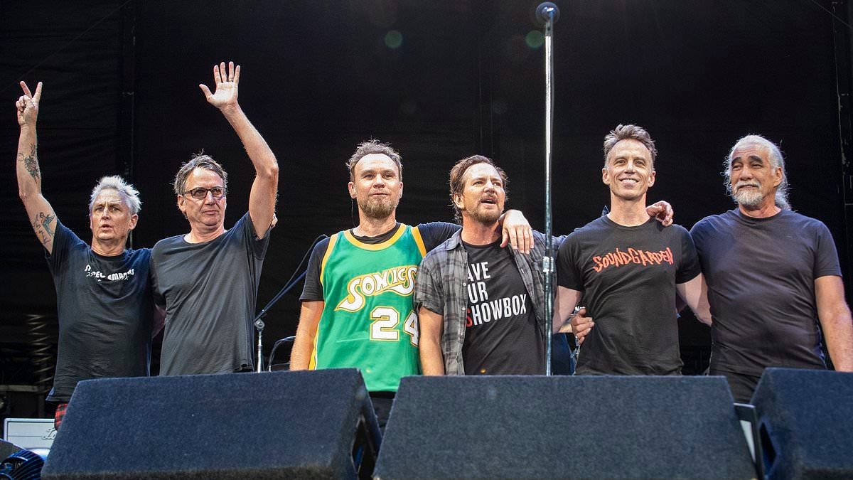 Pearl Jam shocks fans as they reveal departure of beloved drummer Matt Cameron