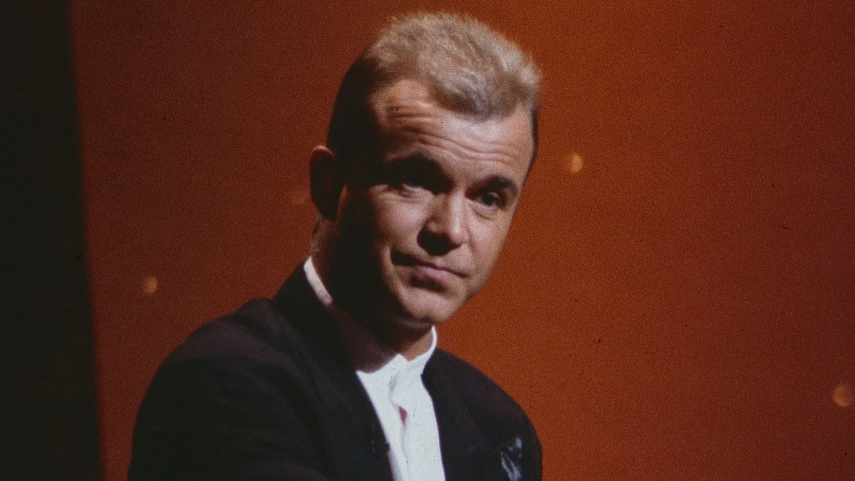 Iconic 80s TV magician Wayne Dobson dies aged 68 amid battle with multiple sclerosis