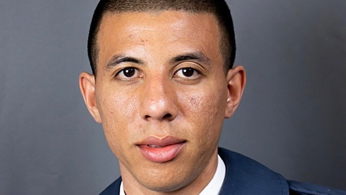 Allegiant flight forced to return to airport over passenger's terrifying remark to stranger