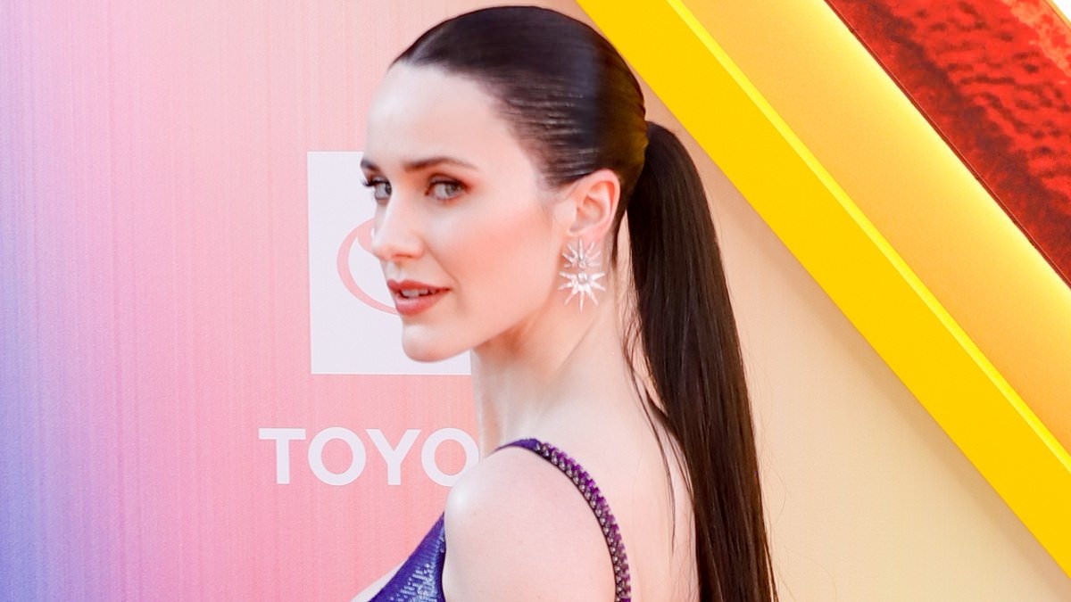 Rachel Brosnahan flaunts her jaw-dropping figure in sizzling purple gown while Sara Sampaio goes Grecian as they lead the glamour at Superman LA premiere