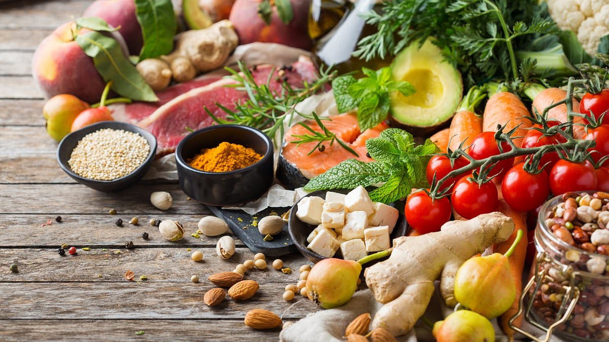 Scientists reveal the exact diet to follow to stave off IBD and bowel cancer-and it could mean making some big changes to your weekly shop